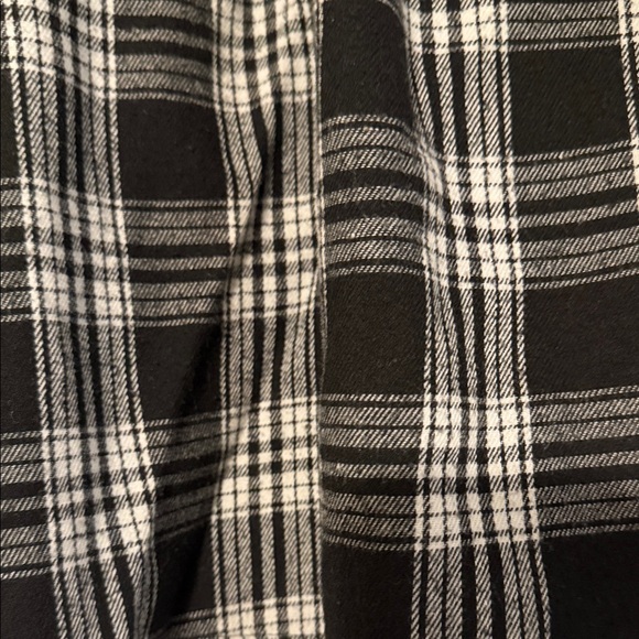 ROMWE Asymmetrical Plaid Skirt with Buckle Detail - Picture 4 of 7